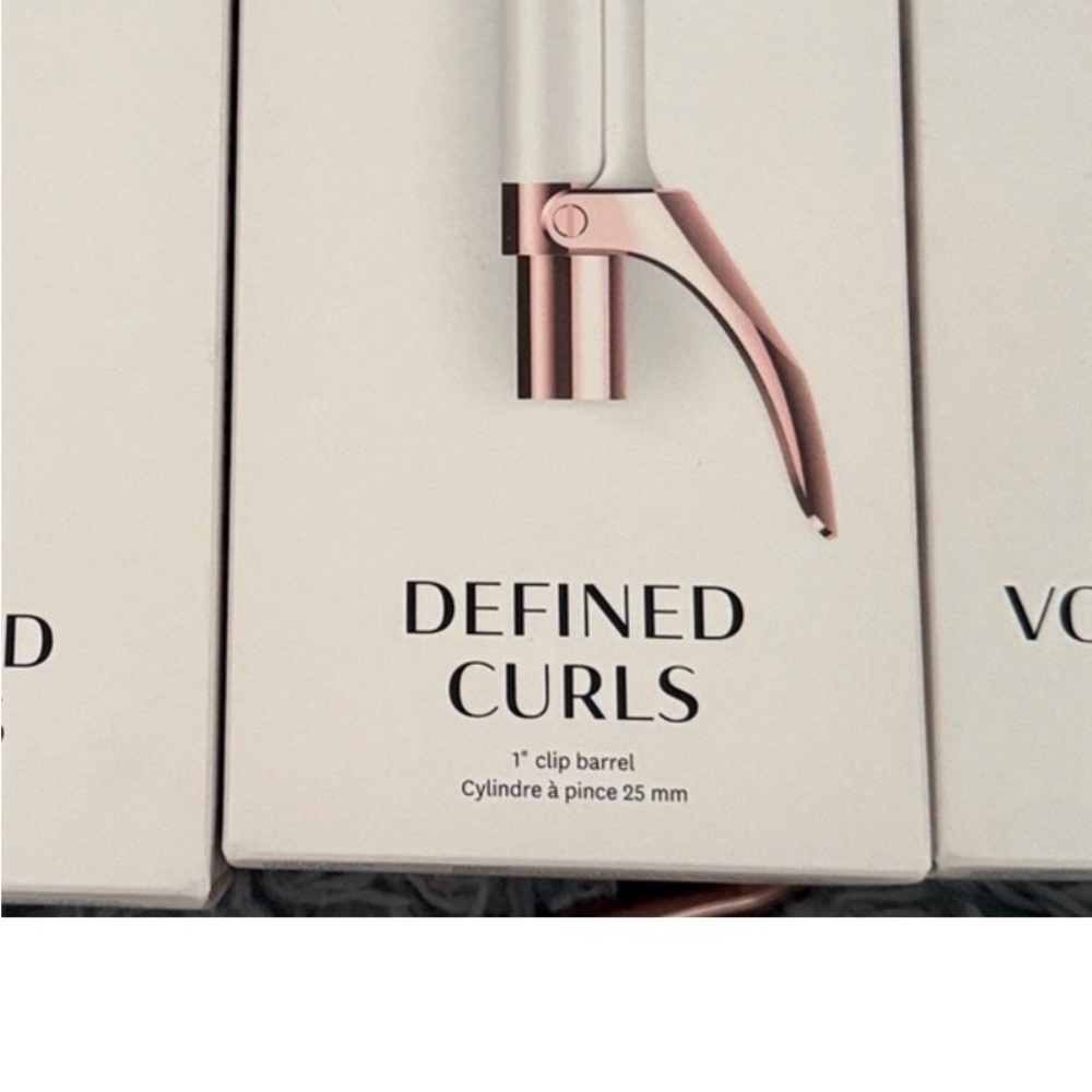 Defined Curls 1" Clip Barrel Curling Iron